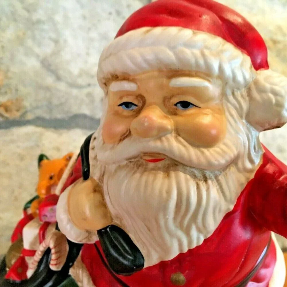 Vintage Ceramic SANTA Claus is Coming to Town MUSIC BOX Toy Bag Musical